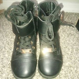 Girls Boots
